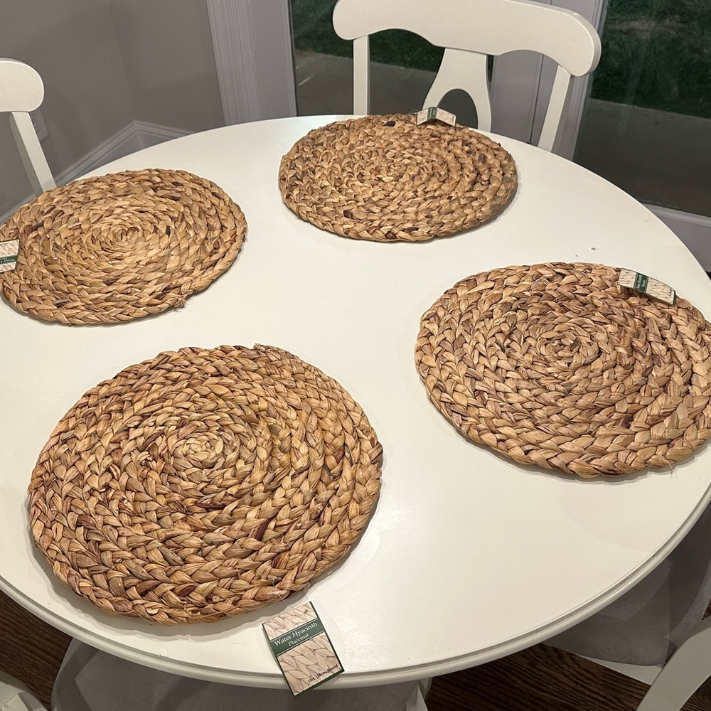 Water Hyacinth placemats (4) 14.5 inch